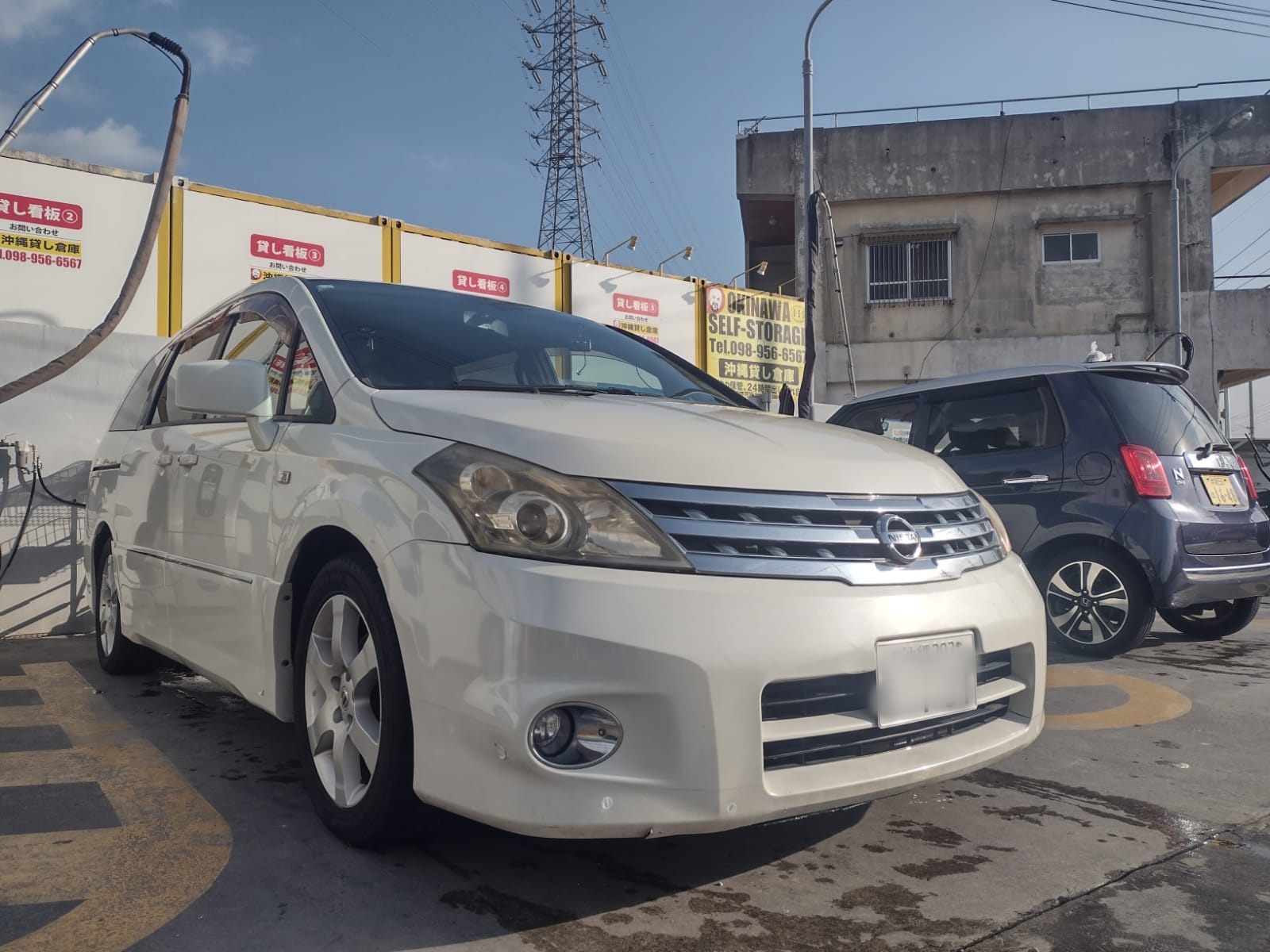 Mazda Presage White